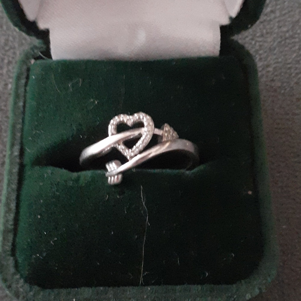 Silver heart ring - Picture 2 of 3